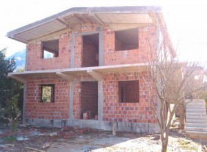 Продажа недостроенного  дома Томба-Бар